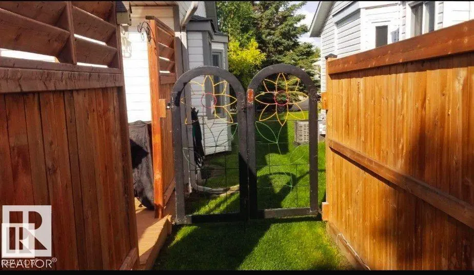 4411 42 ST