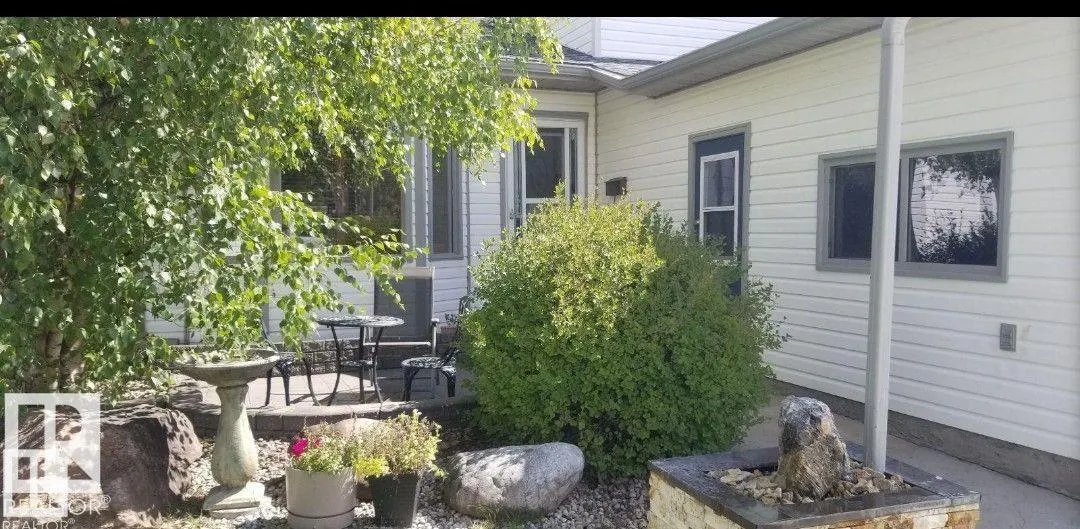 4411 42 ST