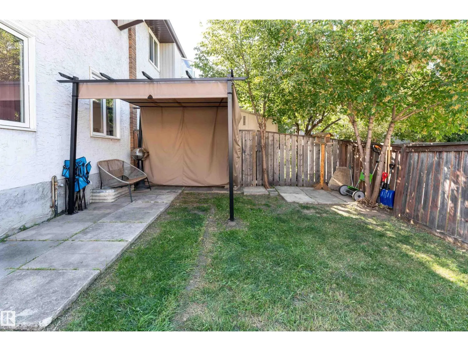 #12 14230 80 ST NW