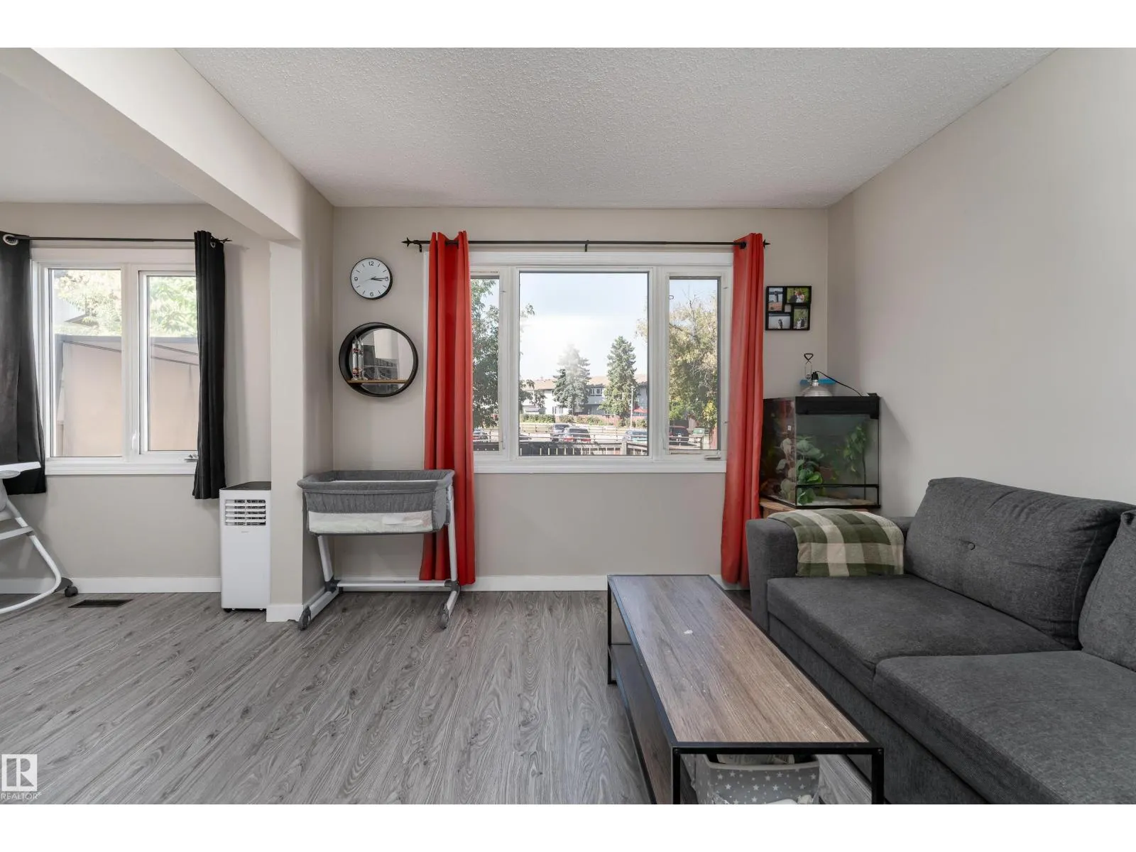 #12 14230 80 ST NW