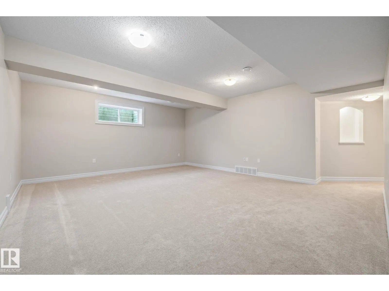 #63 18343 LESSARD RD NW