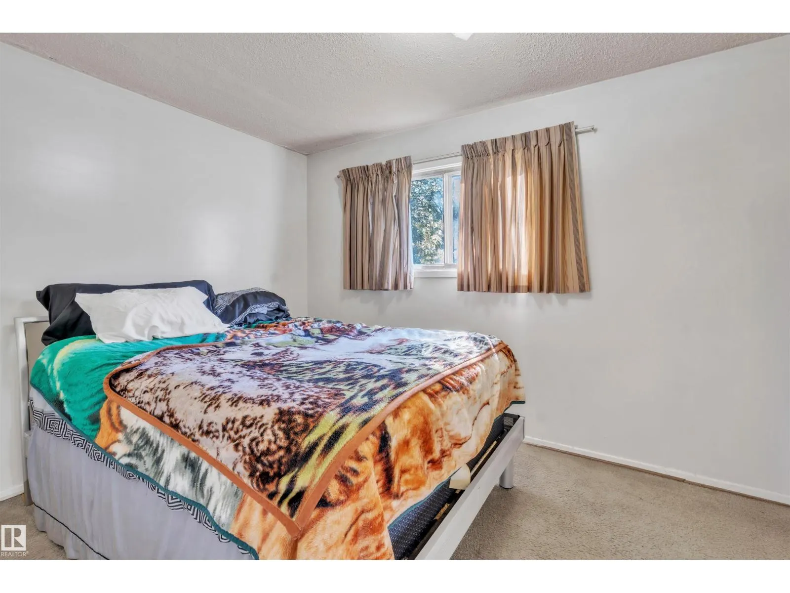 4606 51 Ave