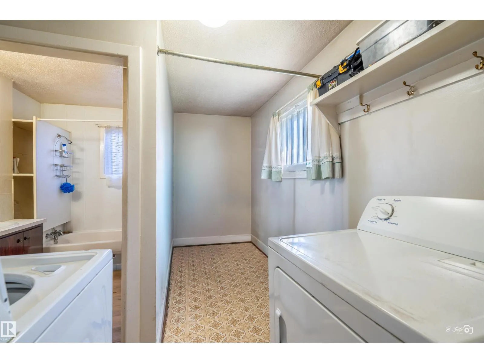 4606 51 Ave