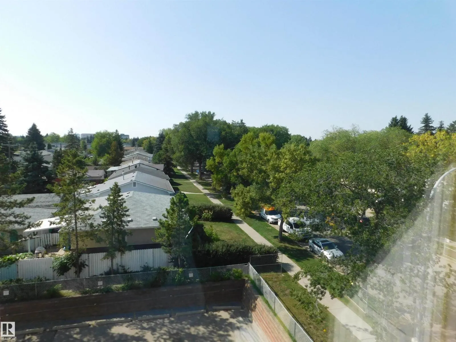 #402 9120 156 ST NW