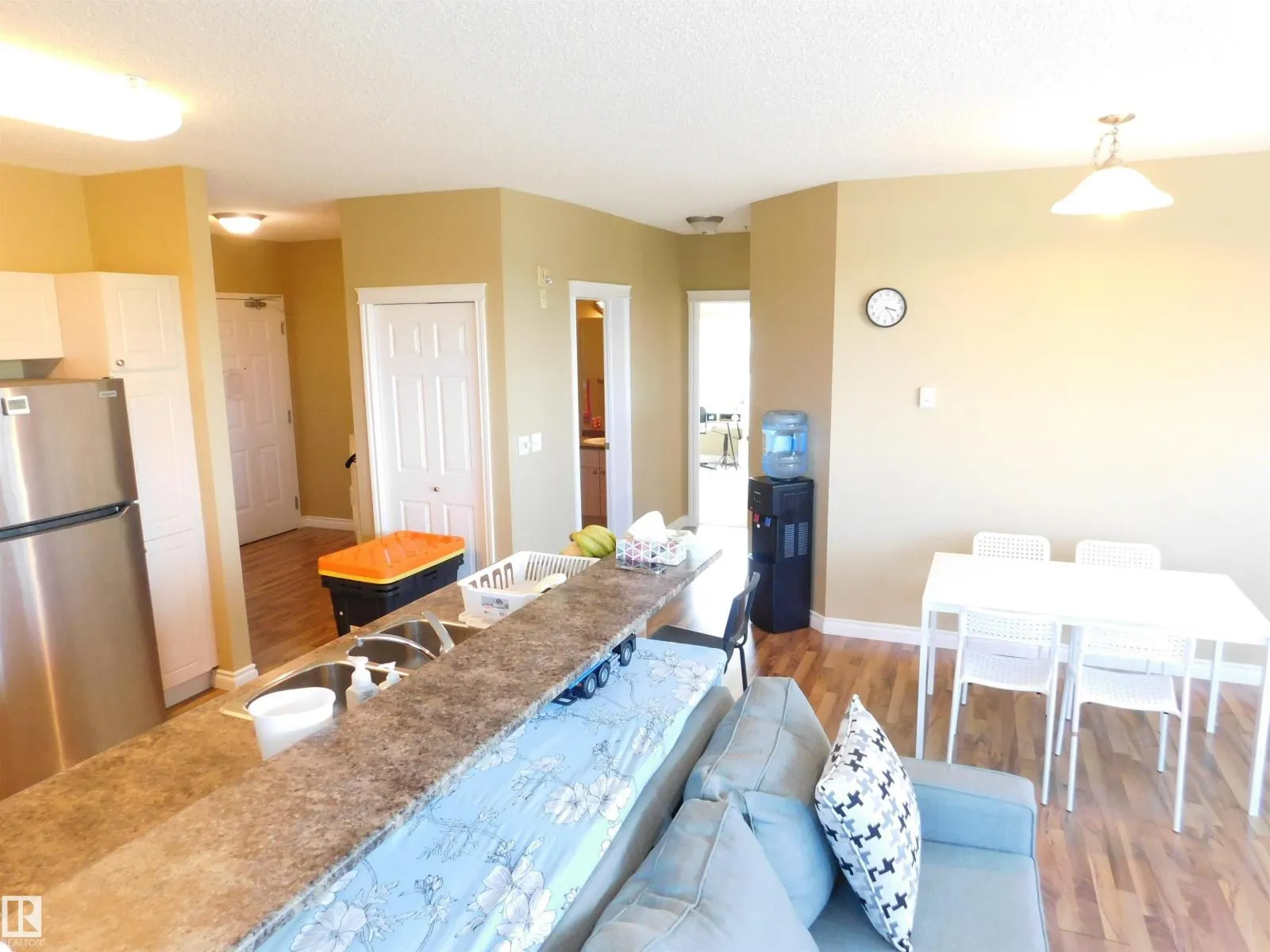 #402 9120 156 ST NW