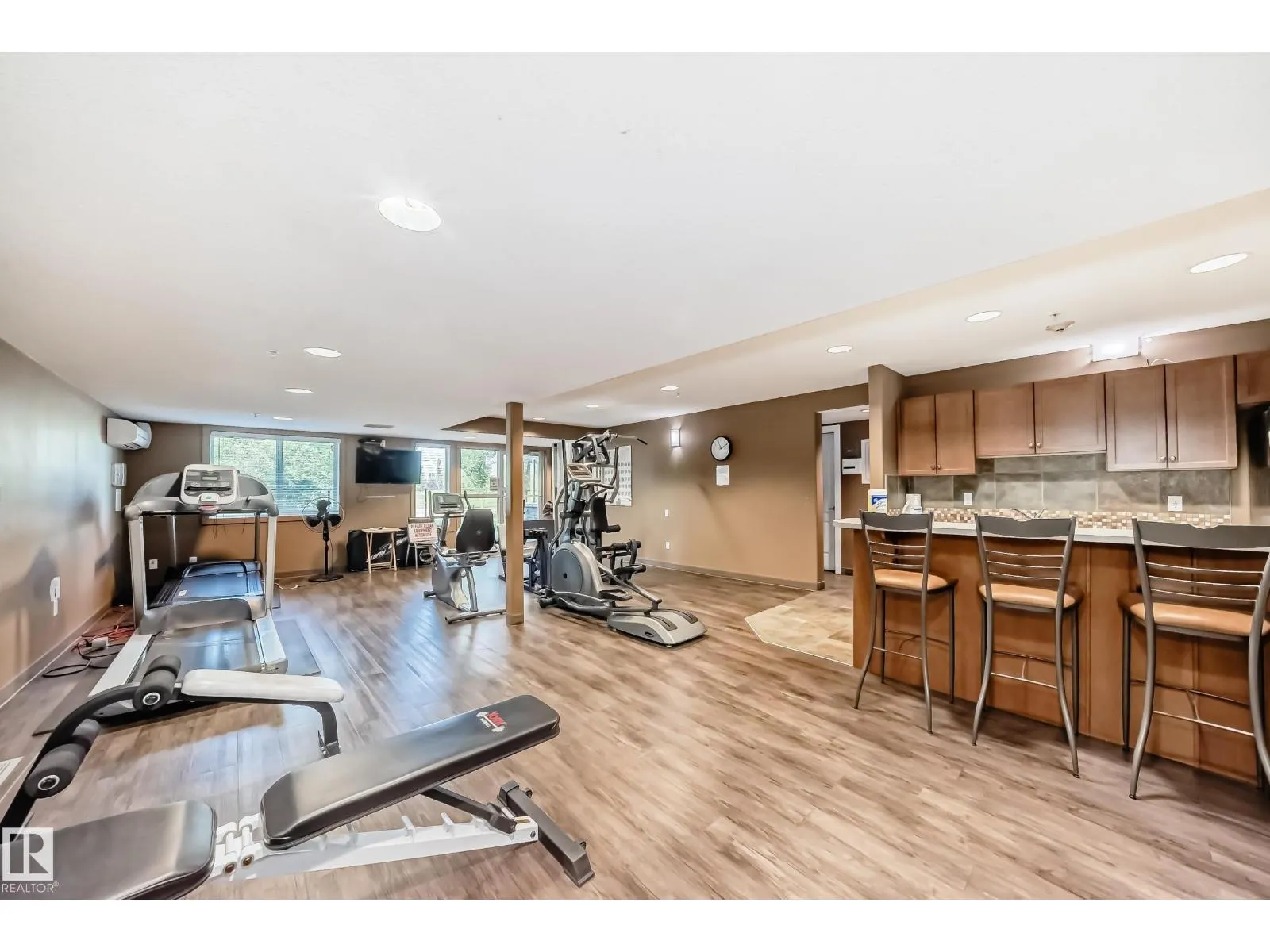 #125 278 SUDER GREENS DR NW