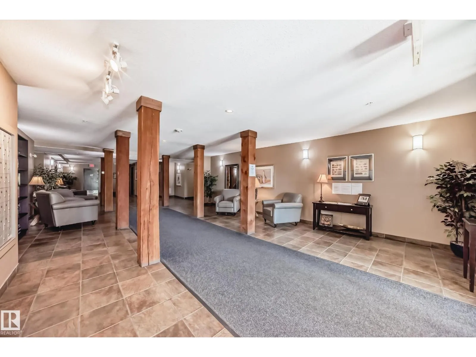 #125 278 SUDER GREENS DR NW