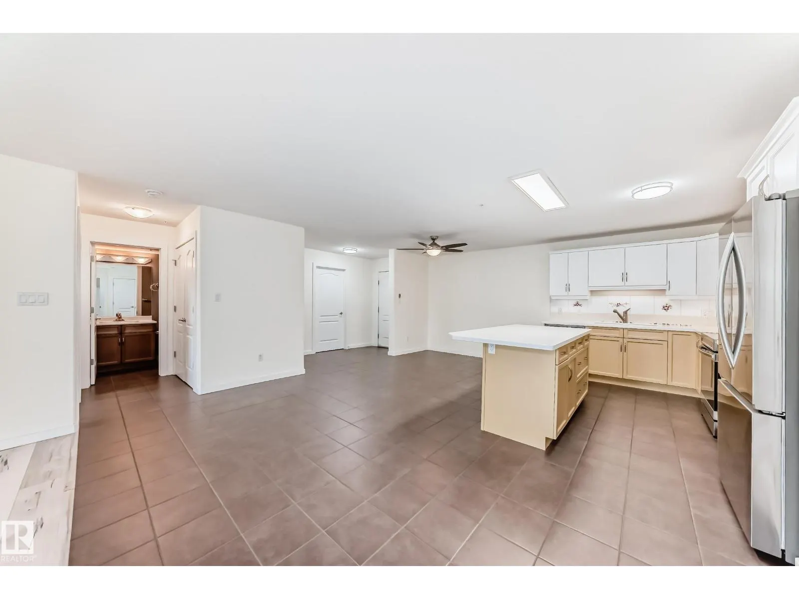 #125 278 SUDER GREENS DR NW
