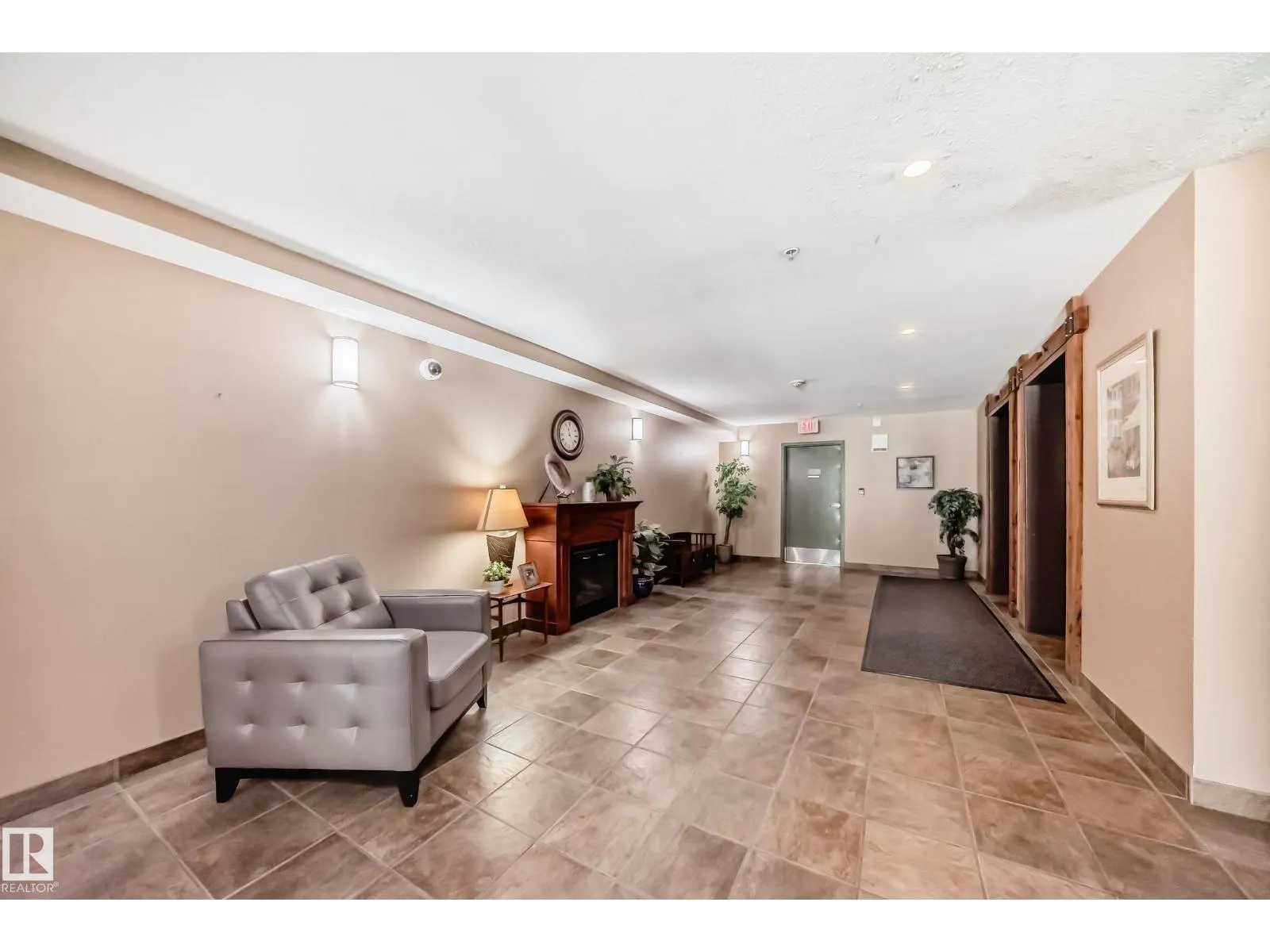 #125 278 SUDER GREENS DR NW
