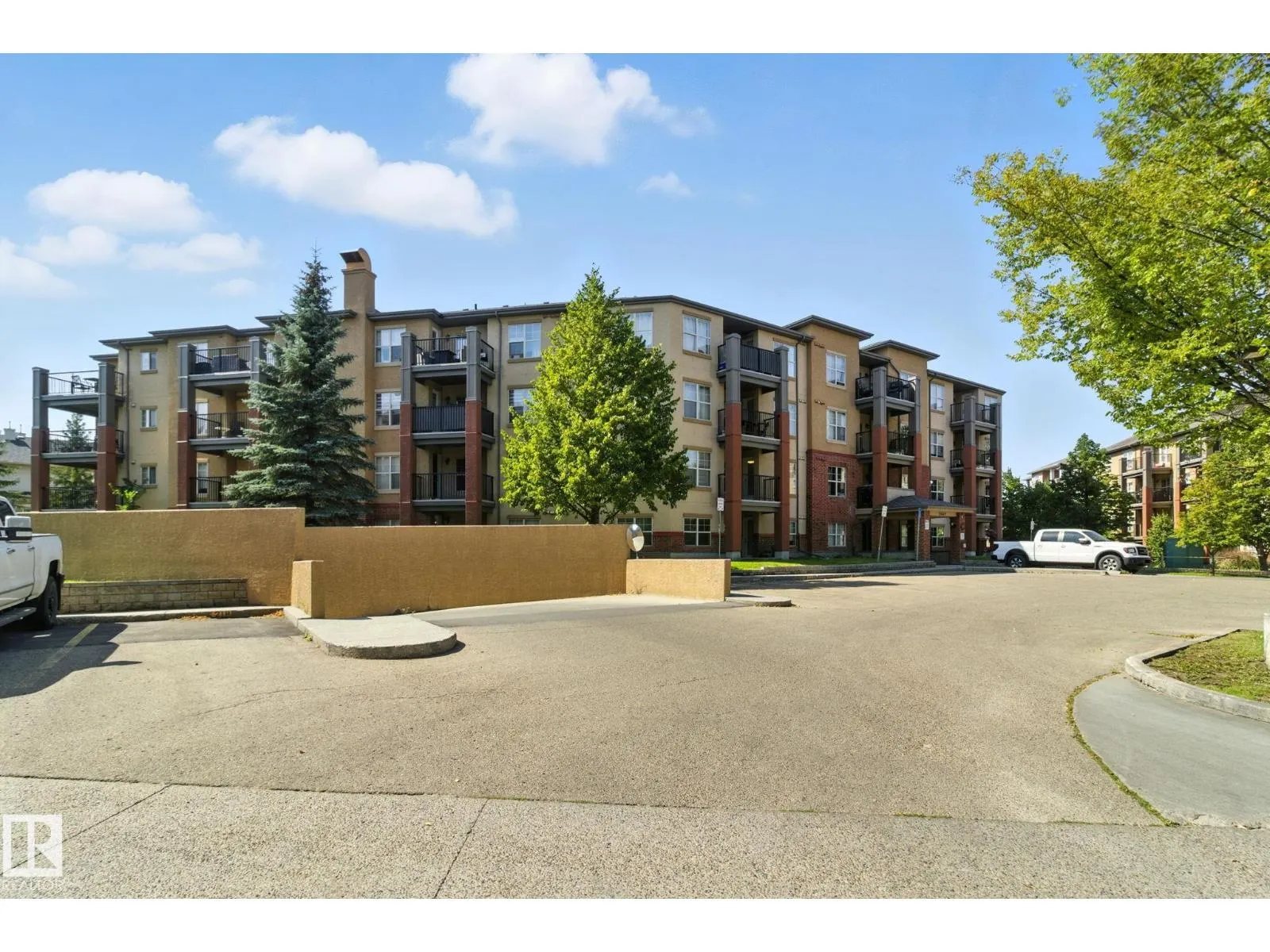 #213 11449 ELLERSLIE RD SW