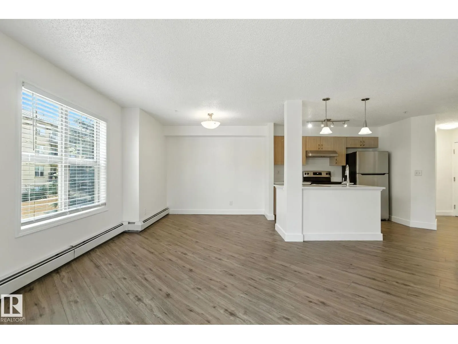 #213 11449 ELLERSLIE RD SW