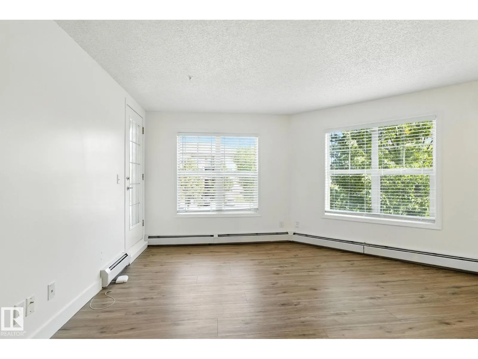 #213 11449 ELLERSLIE RD SW