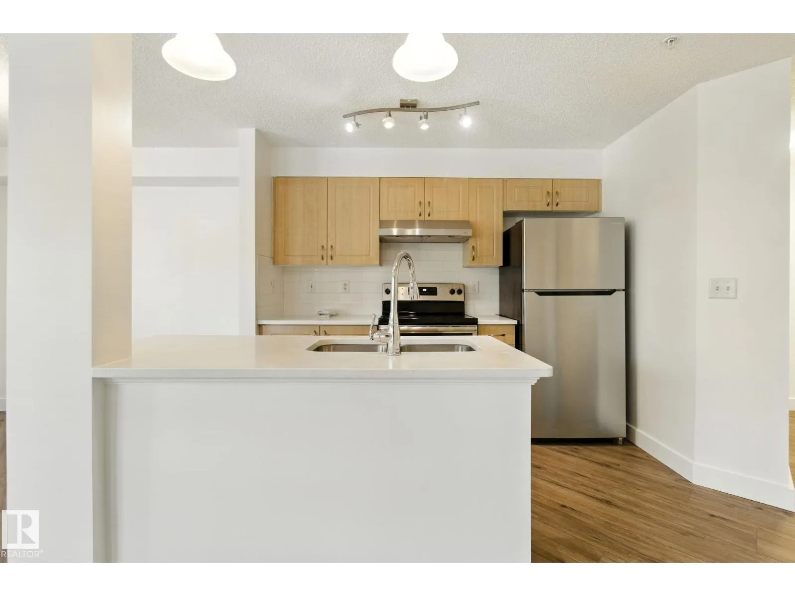 #213 11449 ELLERSLIE RD SW