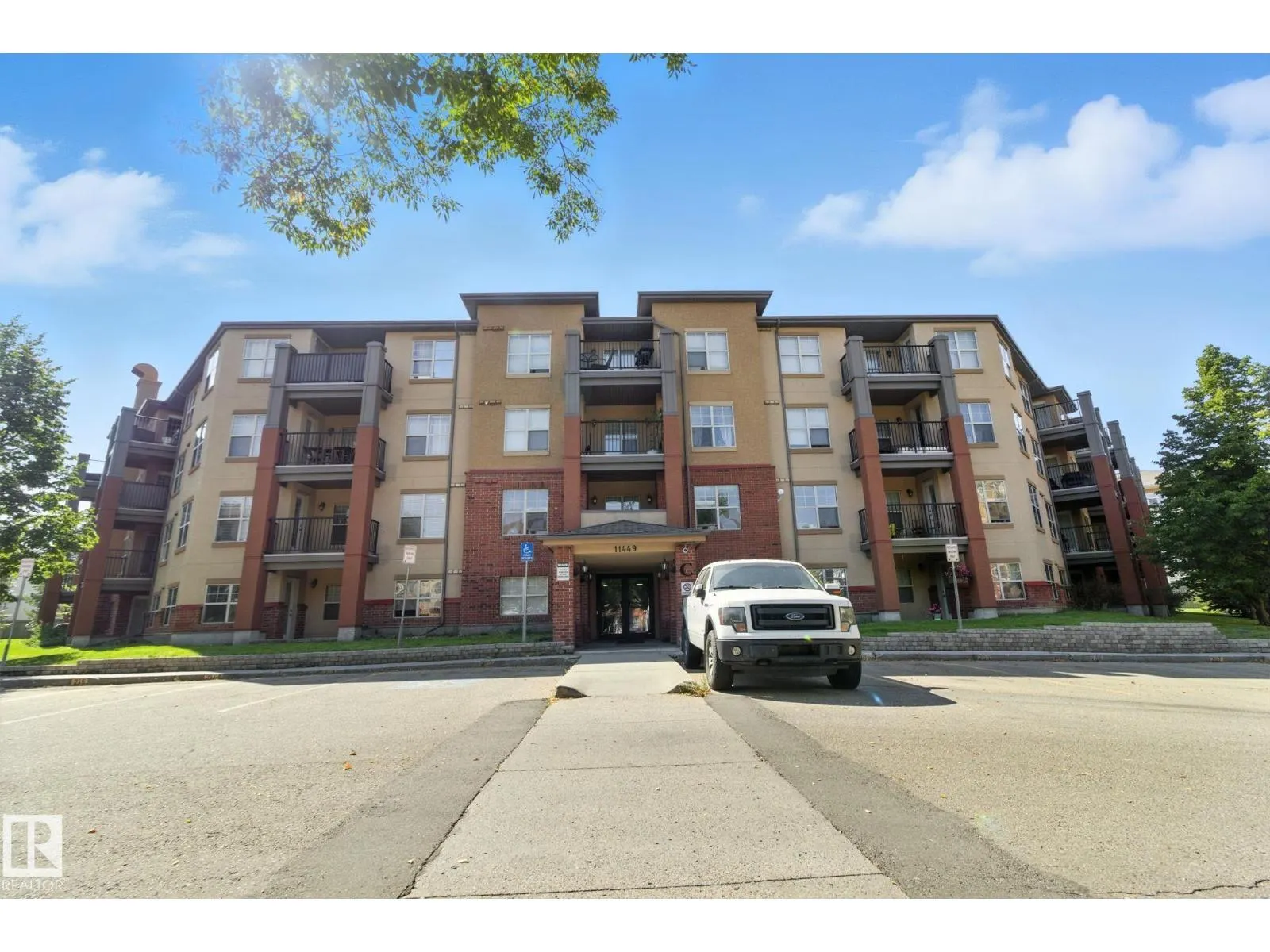 #213 11449 ELLERSLIE RD SW