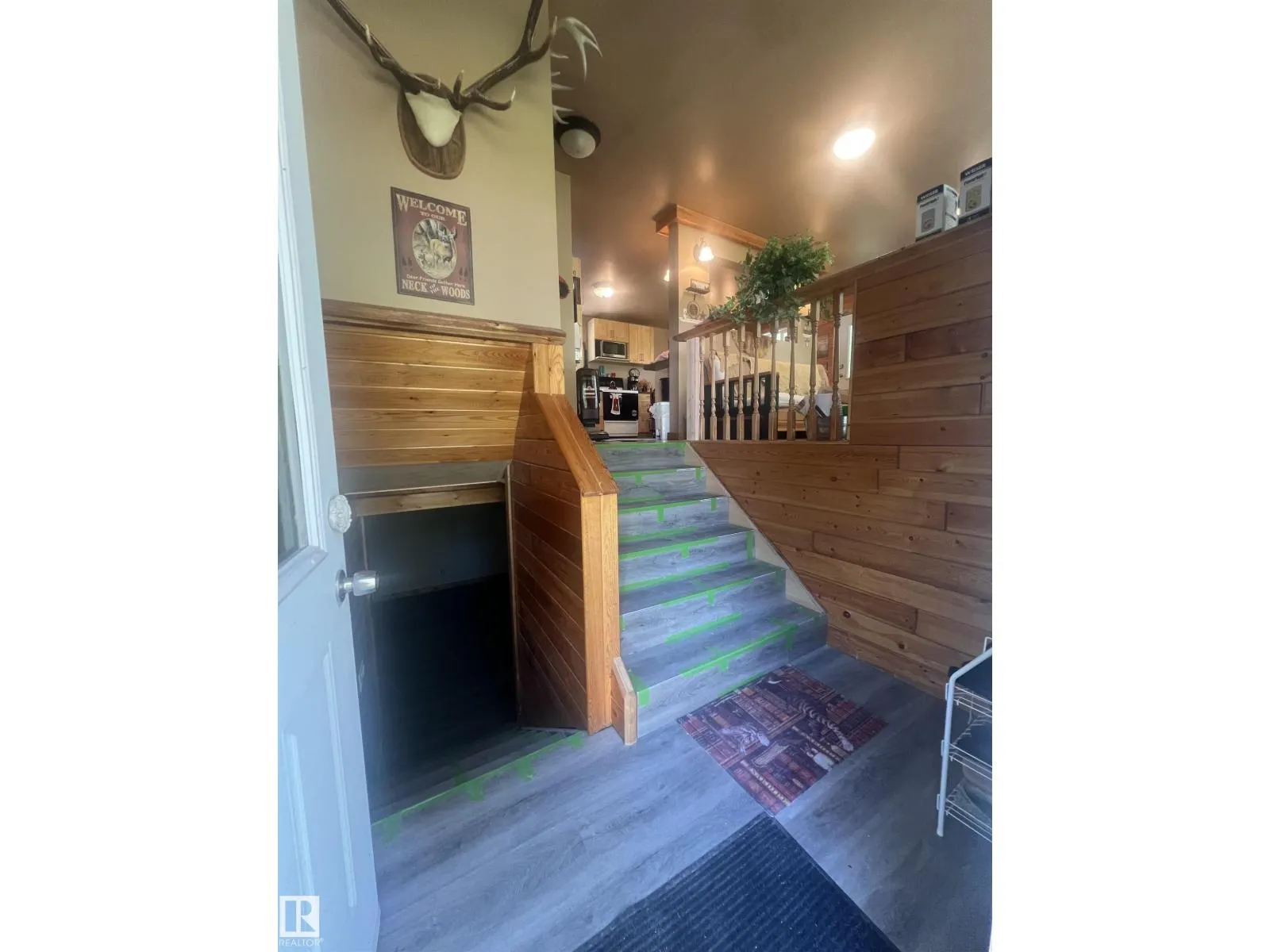 20 PINE CR