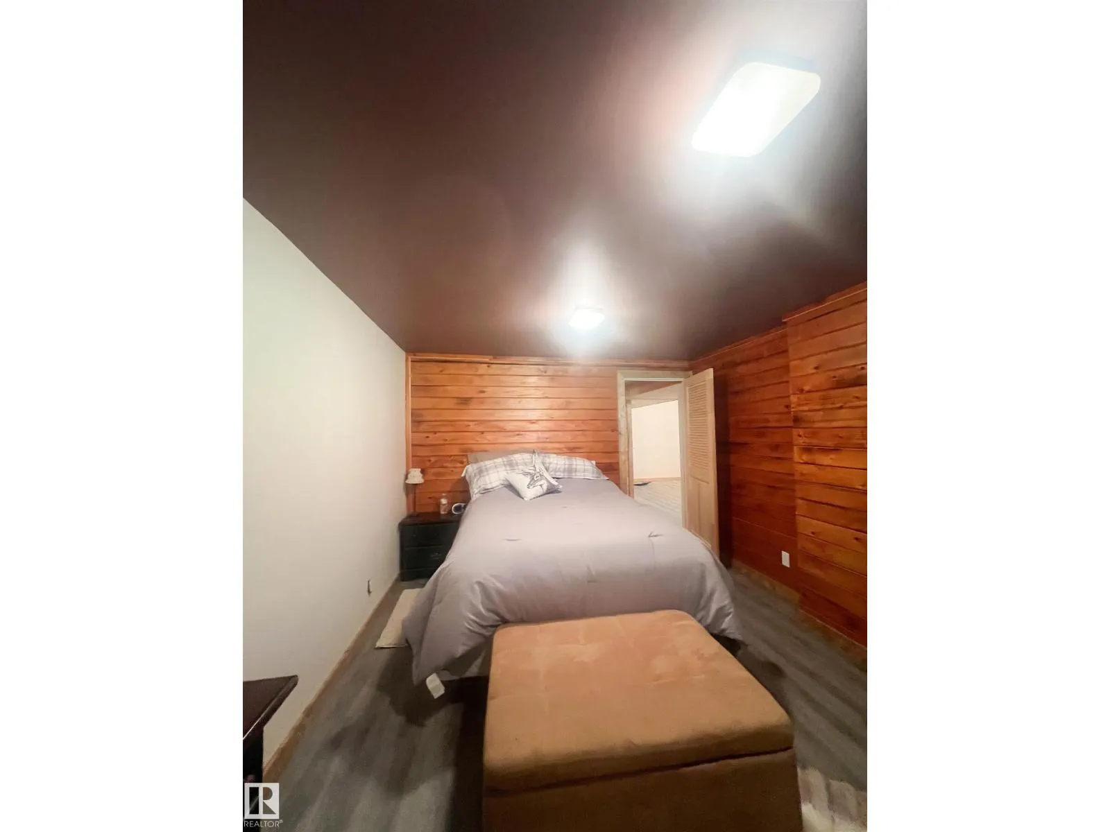 20 PINE CR