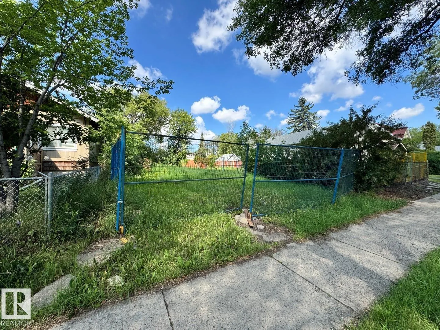 11144 97 ST NW
