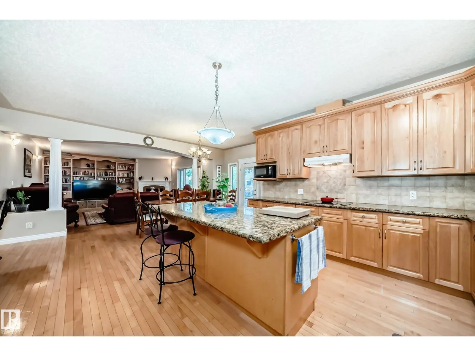 1436 BISHOP PT SW