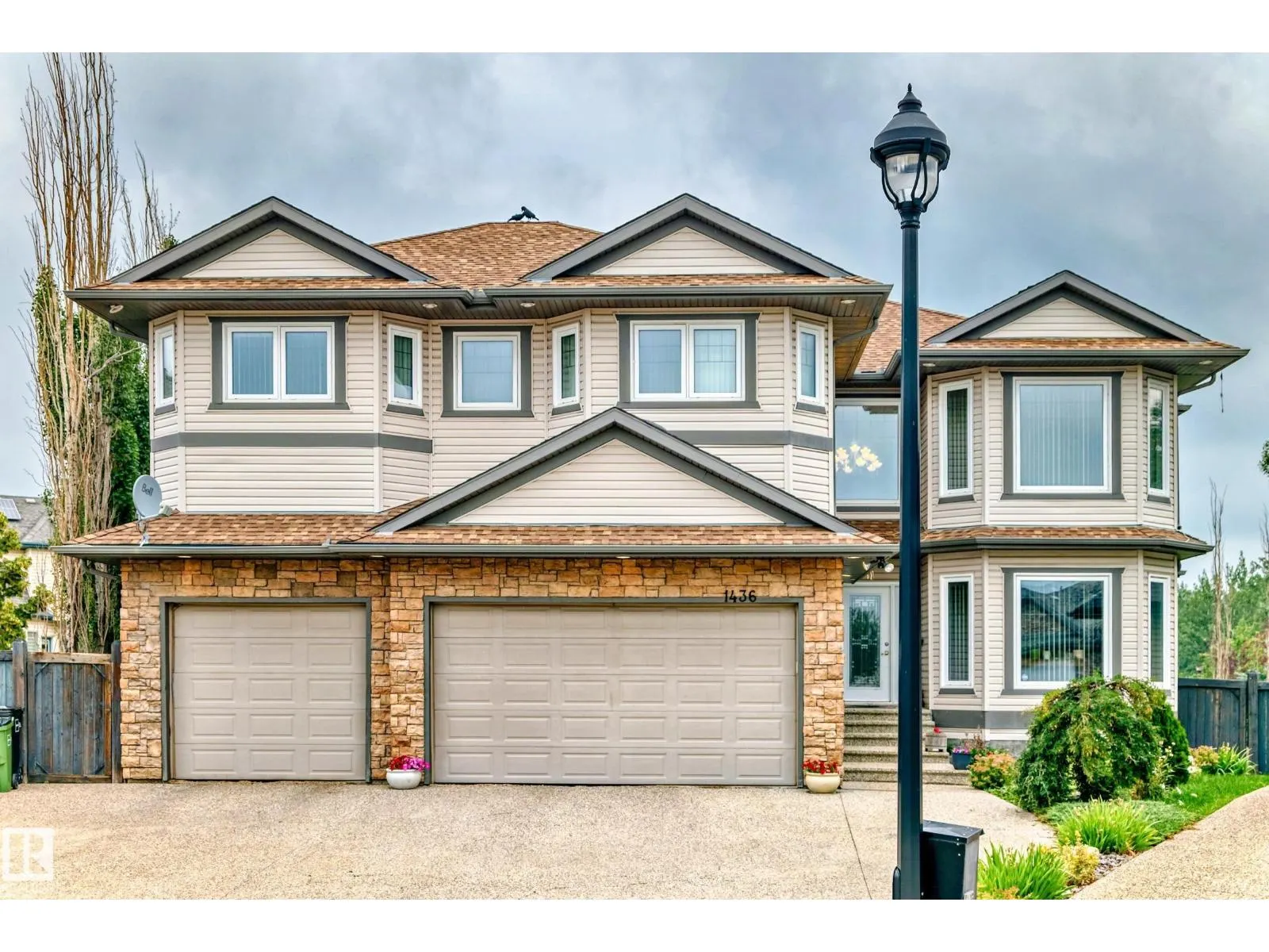 1436 BISHOP PT SW