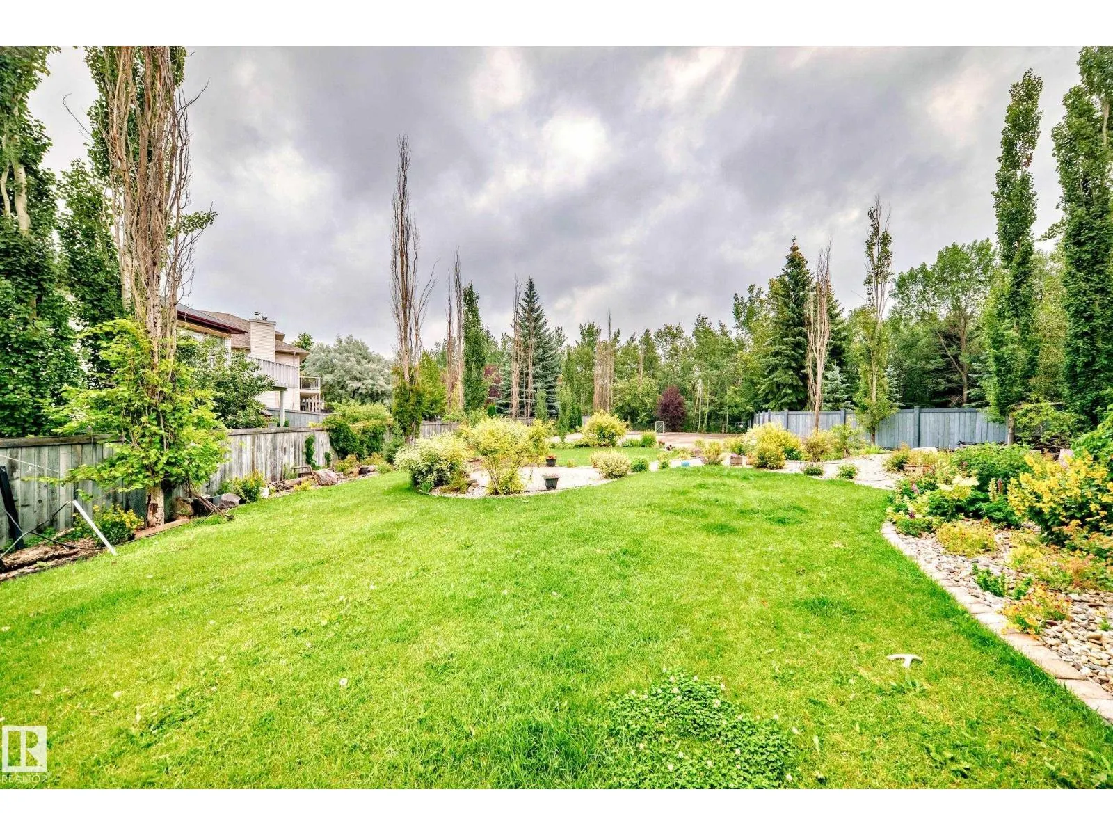 1436 BISHOP PT SW