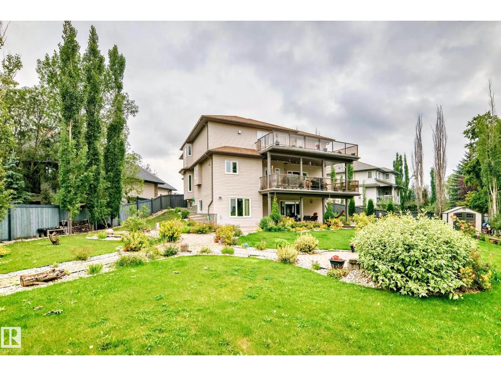 1436 BISHOP PT SW