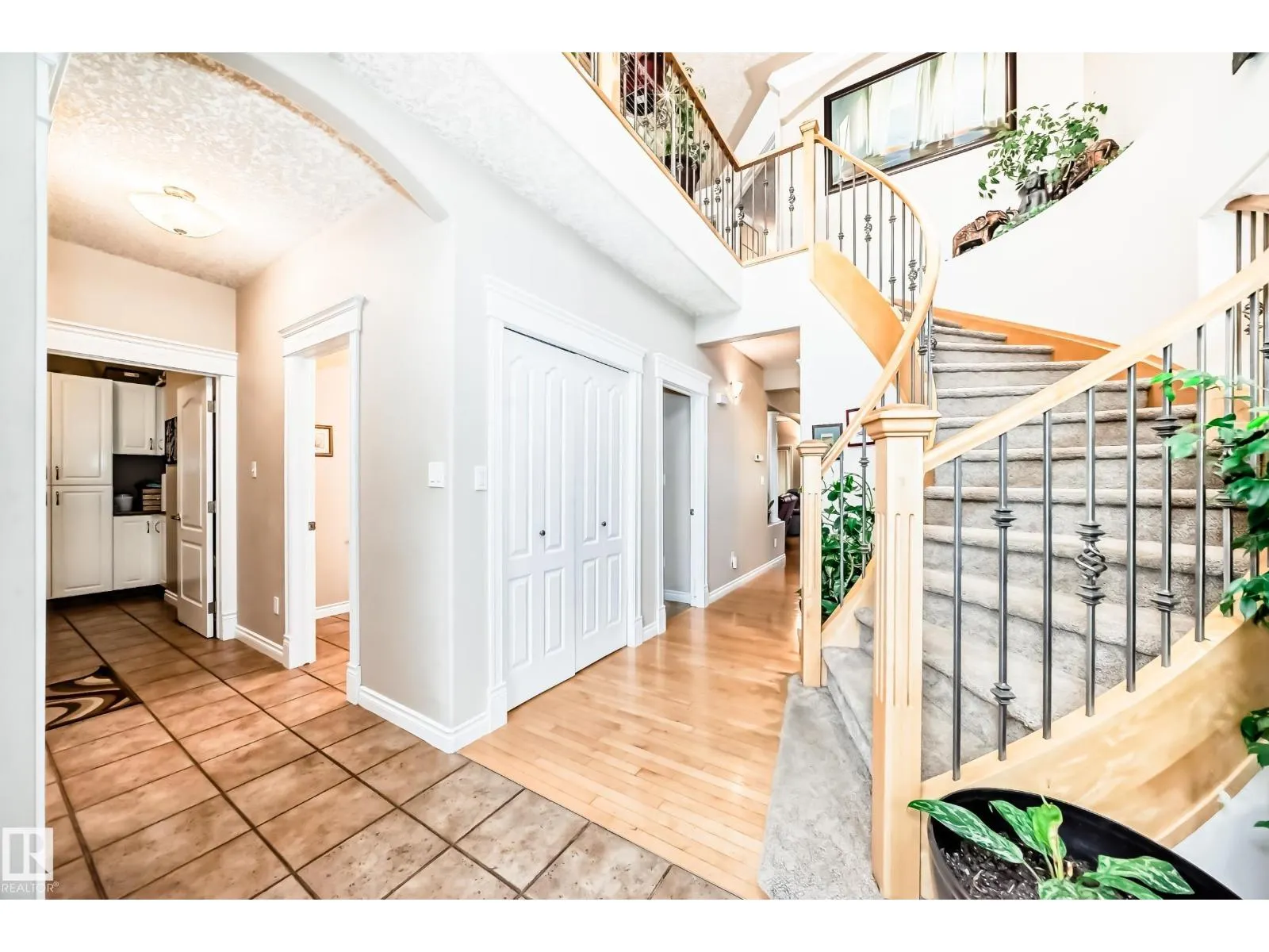 1436 BISHOP PT SW