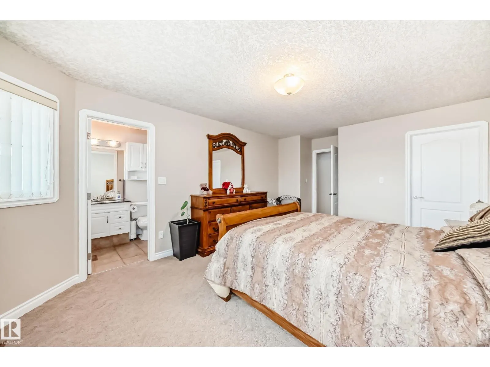 1436 BISHOP PT SW