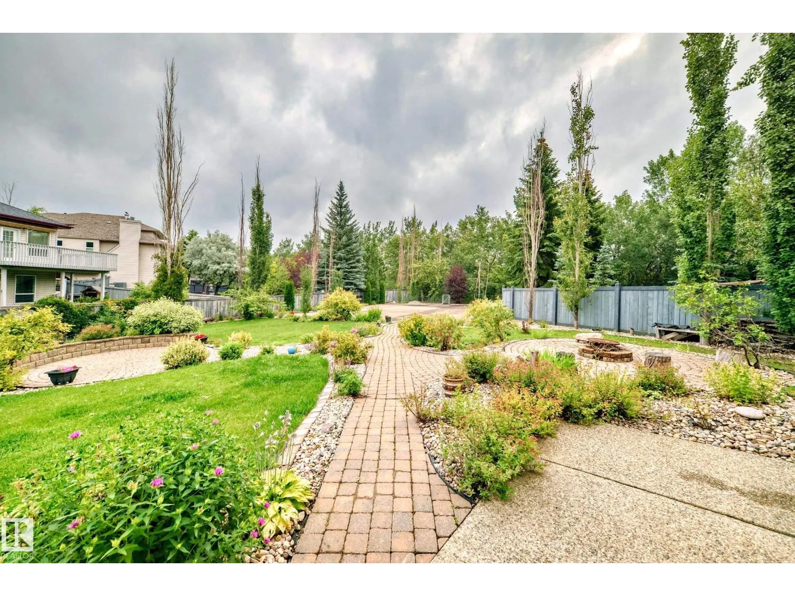 1436 BISHOP PT SW