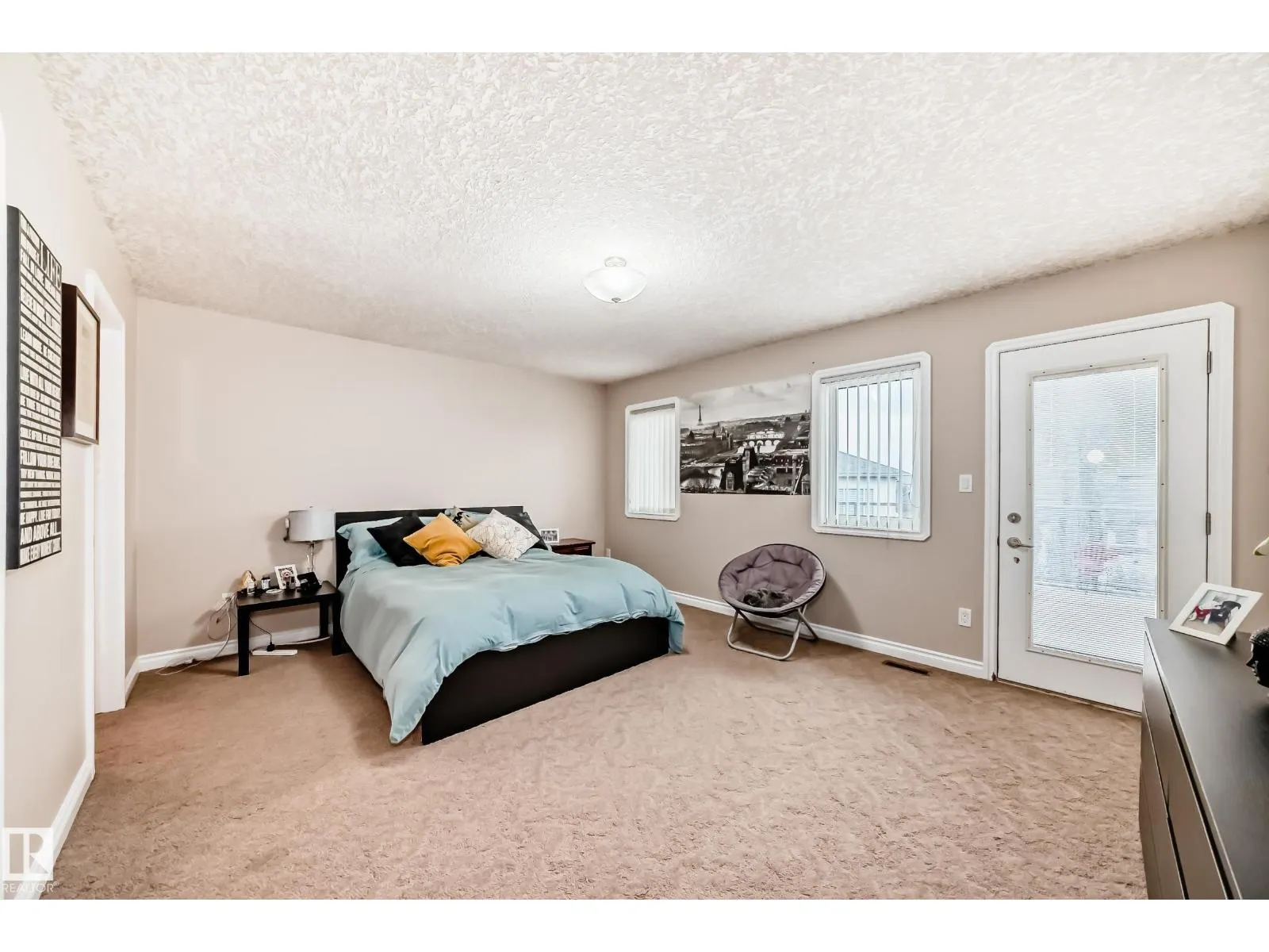 1436 BISHOP PT SW