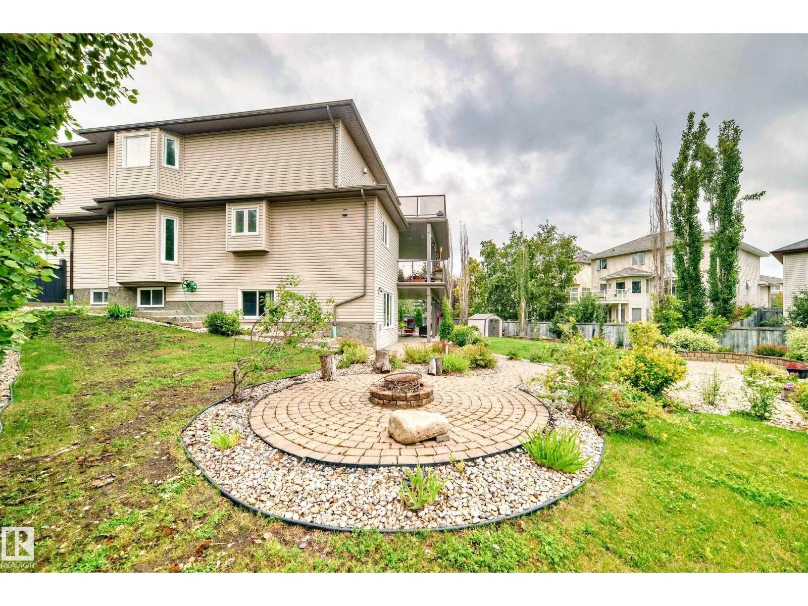 1436 BISHOP PT SW