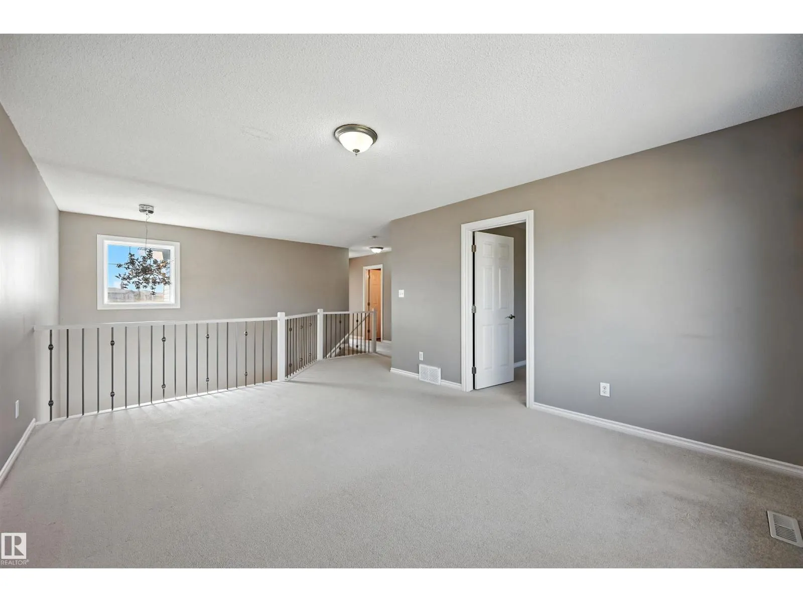 1785 HAMMOND CR NW