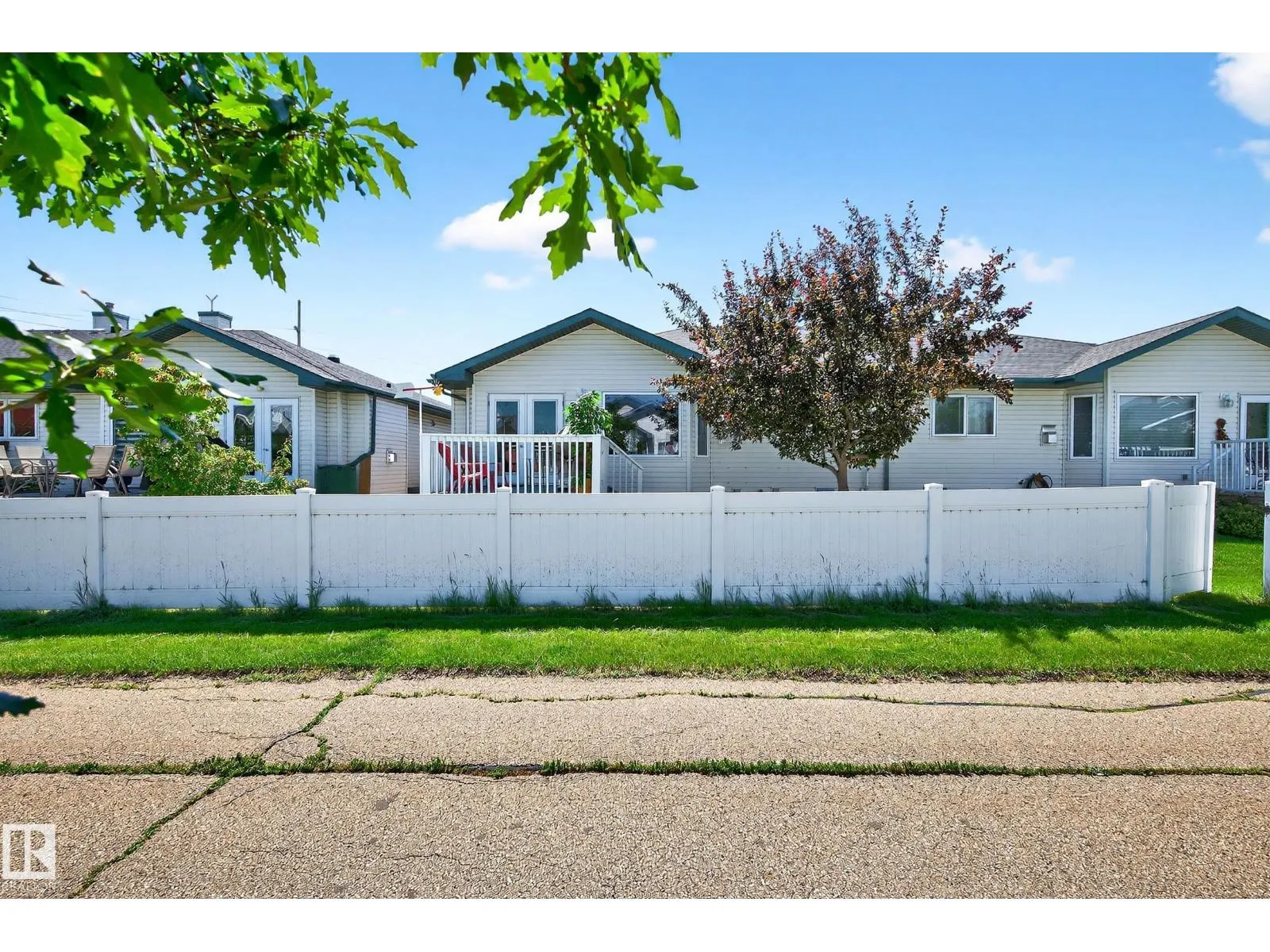 #25 16415 77 ST NW