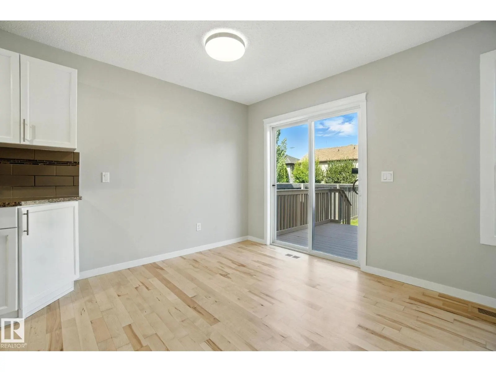 2306 CASSELMAN CR SW SW