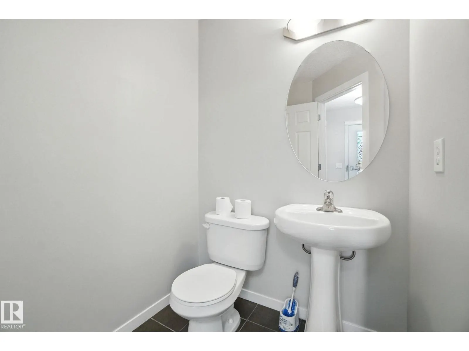 2306 CASSELMAN CR SW SW