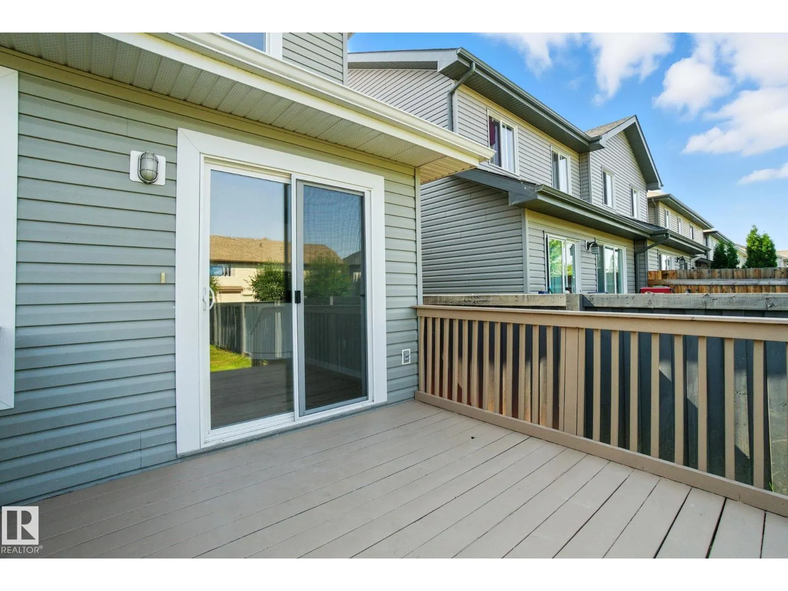 2306 CASSELMAN CR SW SW