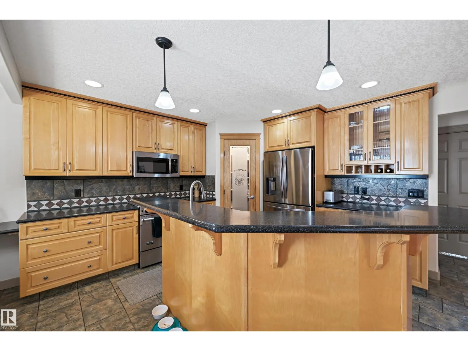 2 KINGSDALE CR