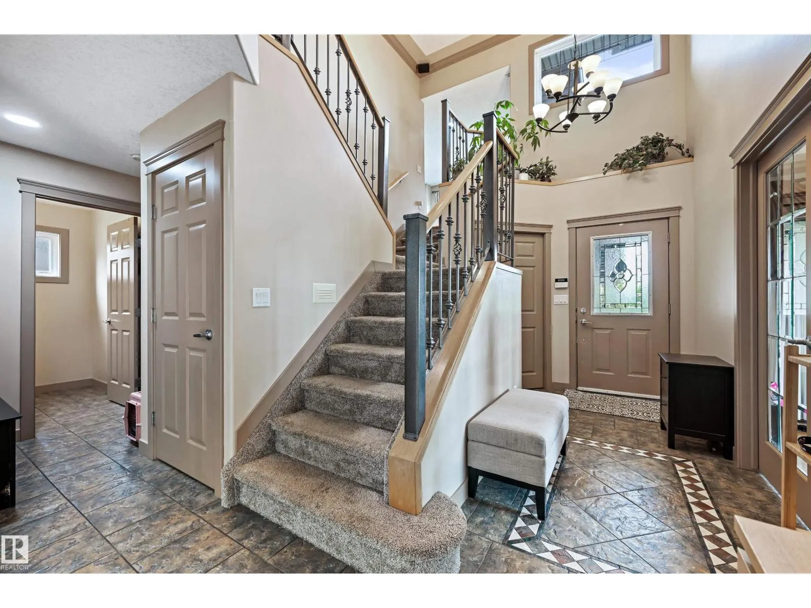 2 KINGSDALE CR