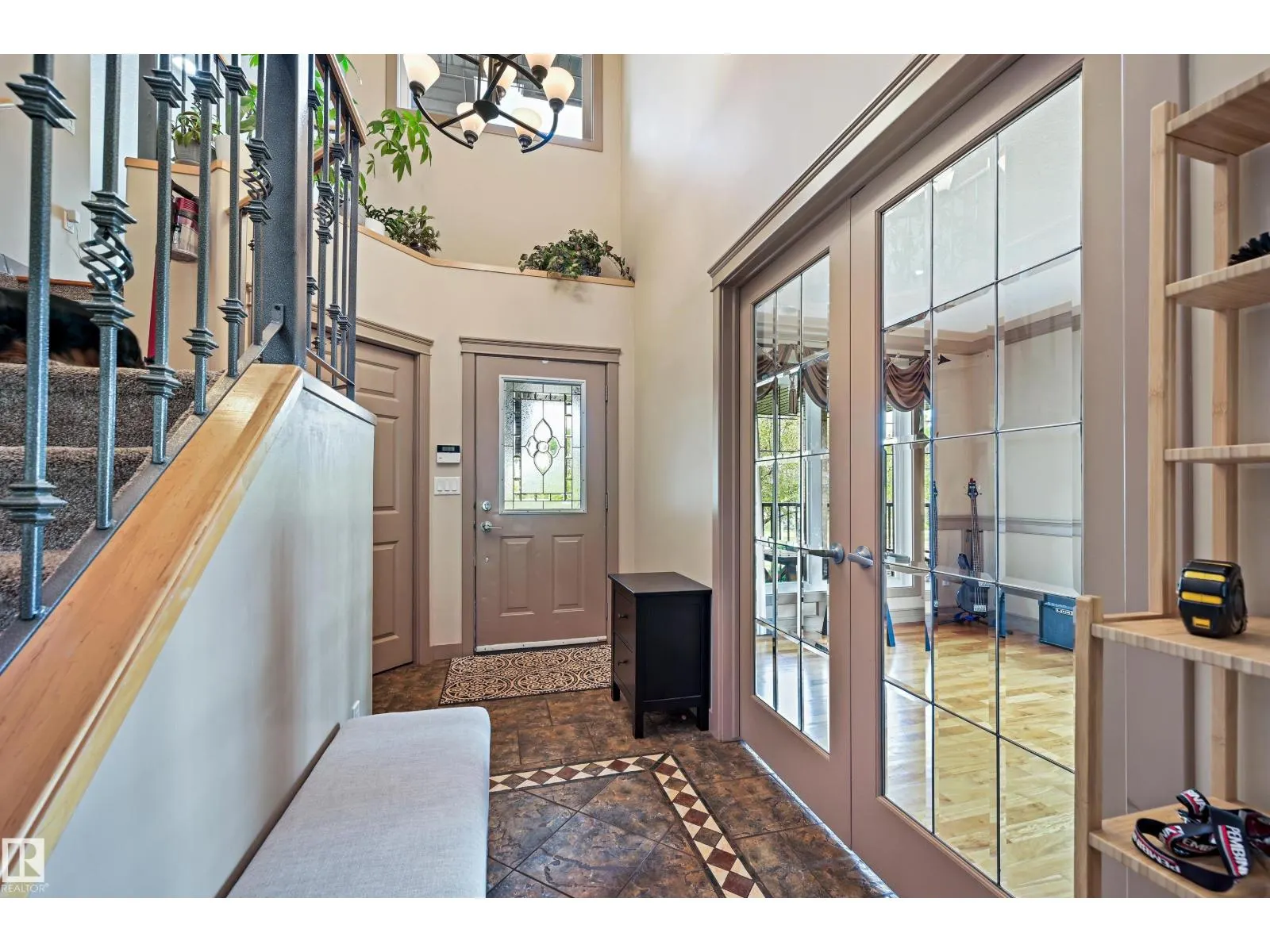 2 KINGSDALE CR