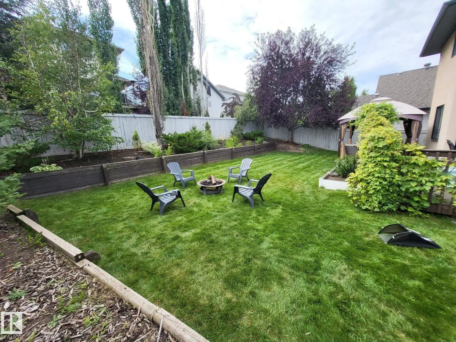 2 KINGSDALE CR