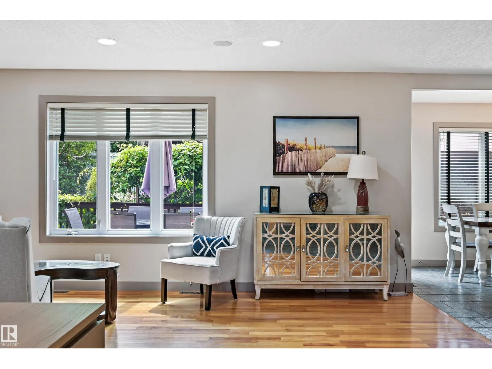 2 KINGSDALE CR