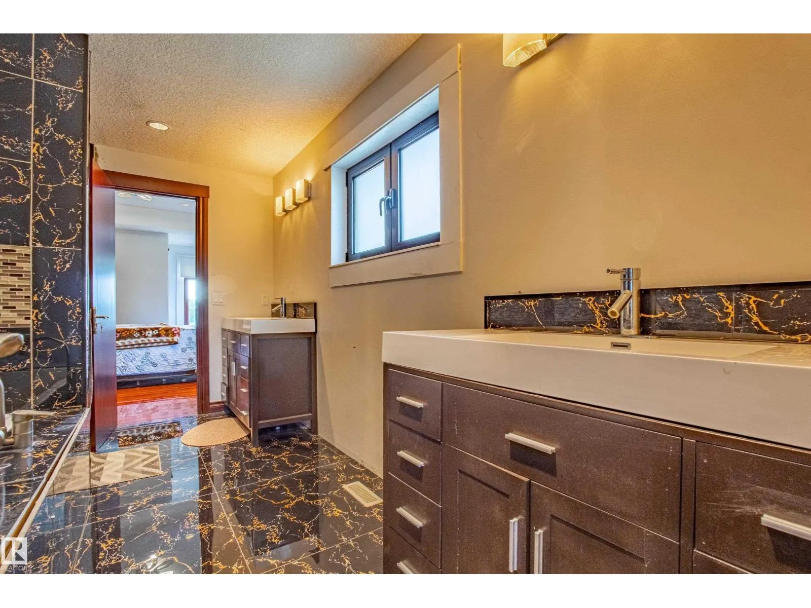 4103 WESTCLIFF HEATH HE SW SW