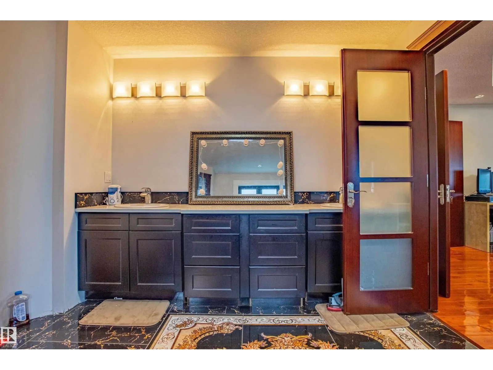 4103 WESTCLIFF HEATH HE SW SW