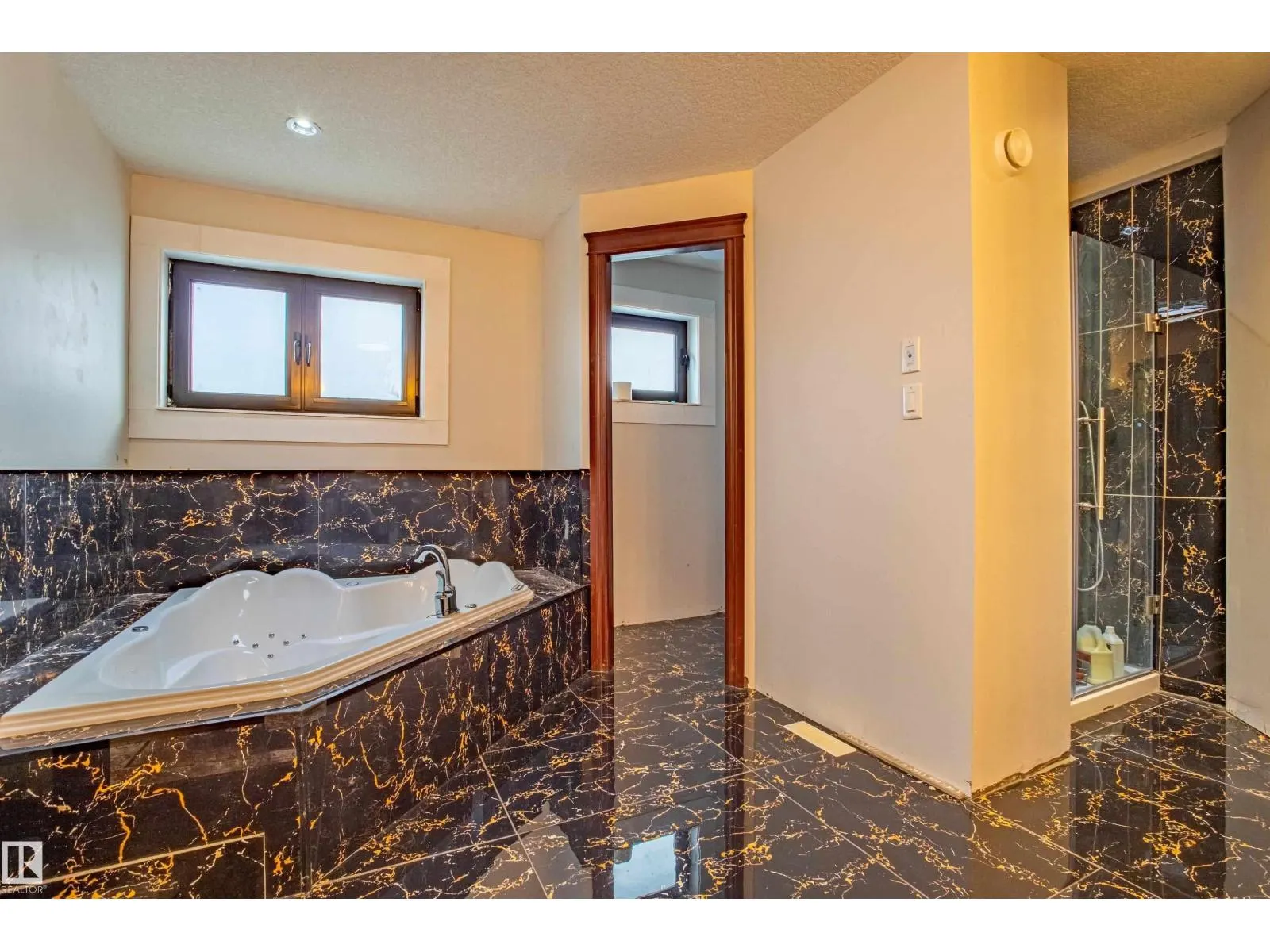 4103 WESTCLIFF HEATH HE SW SW