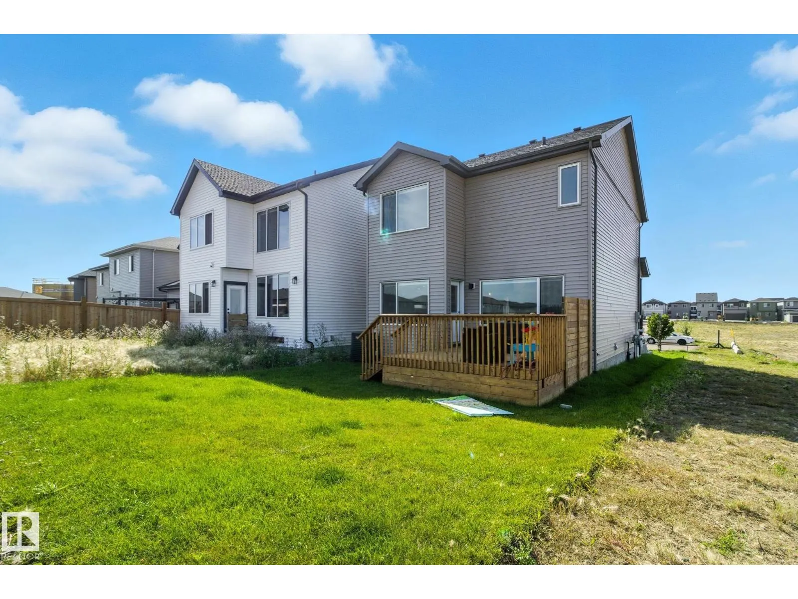 6423 66 ST