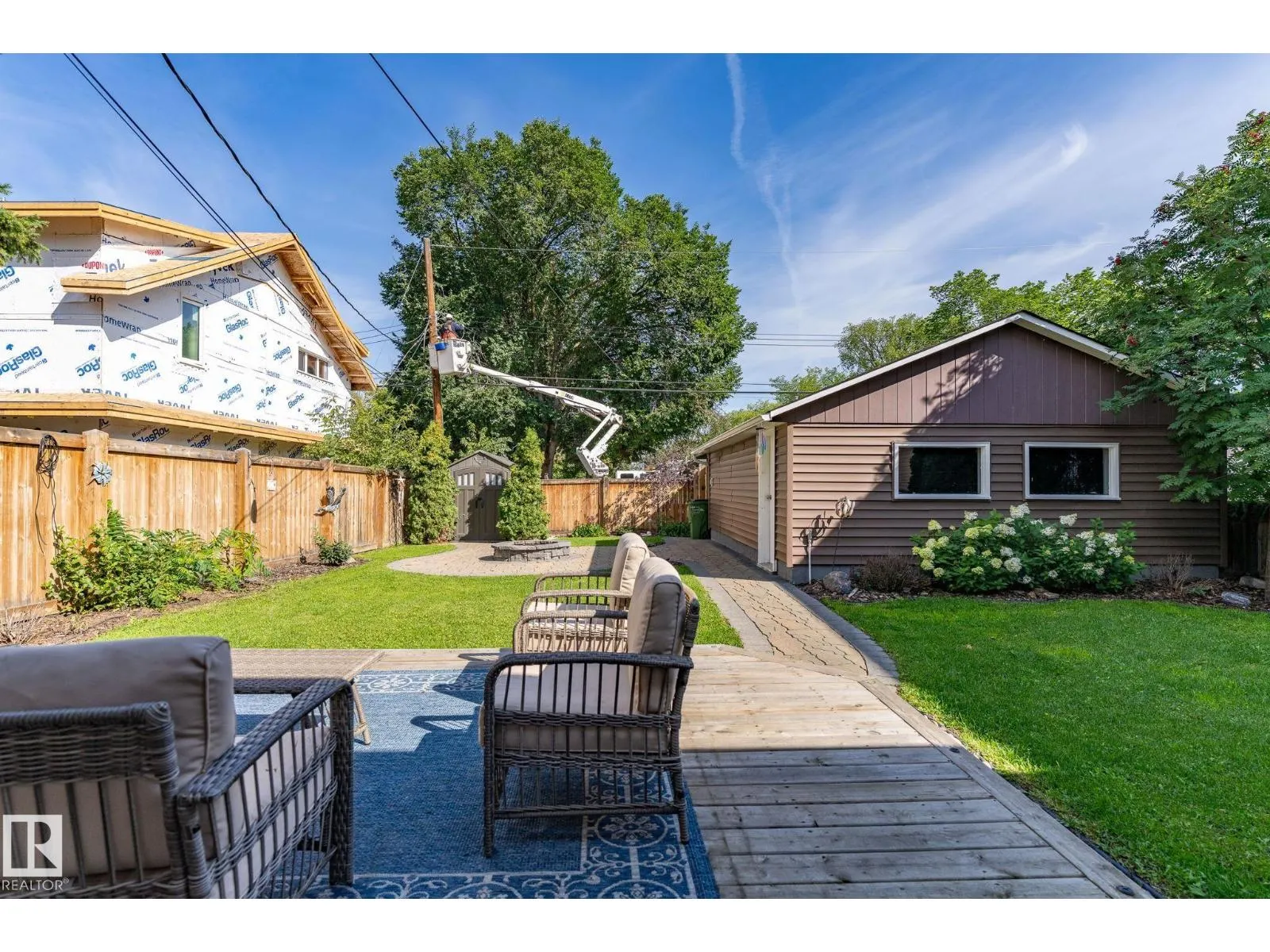 14808 93 AV NW