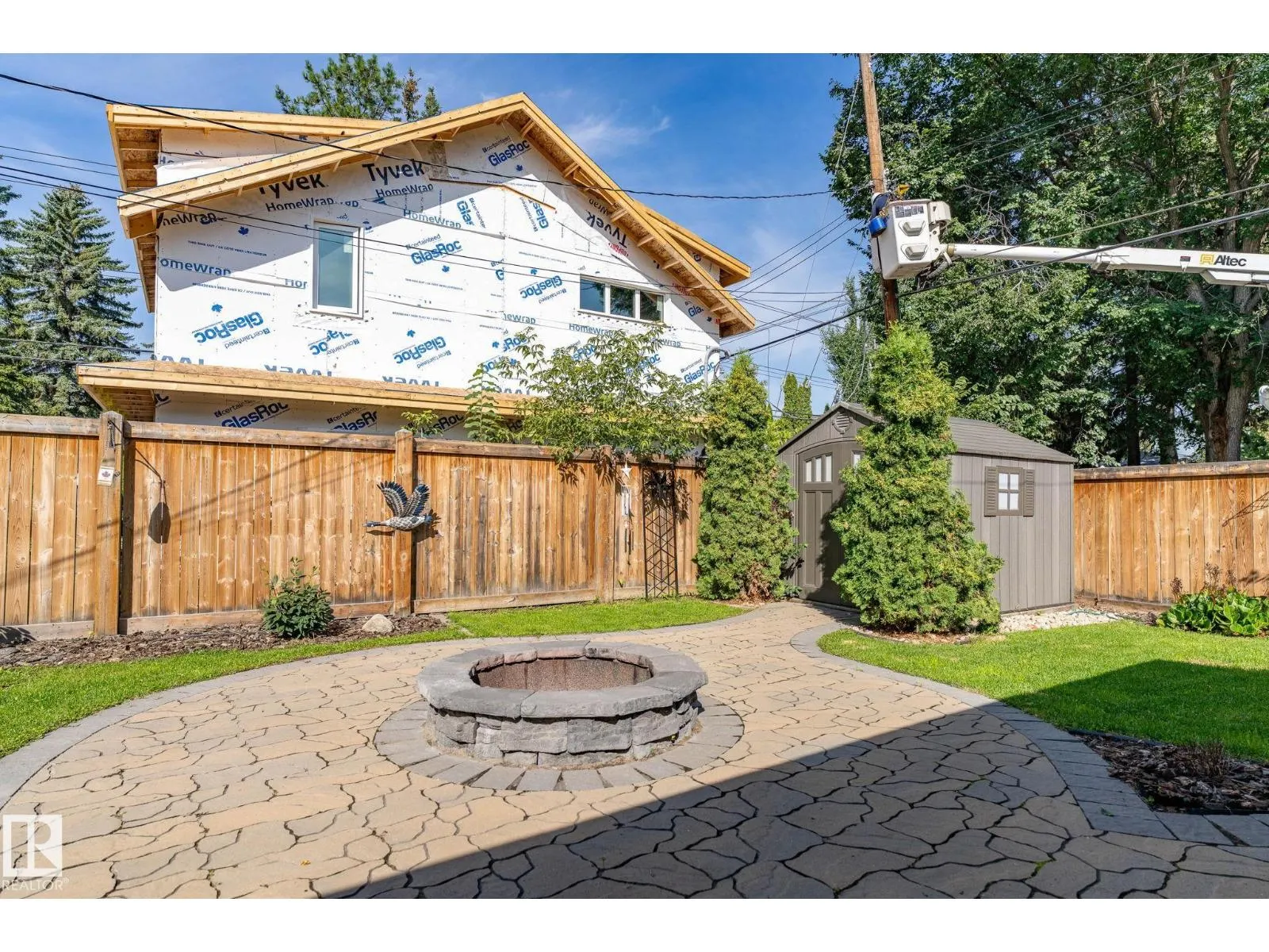 14808 93 AV NW