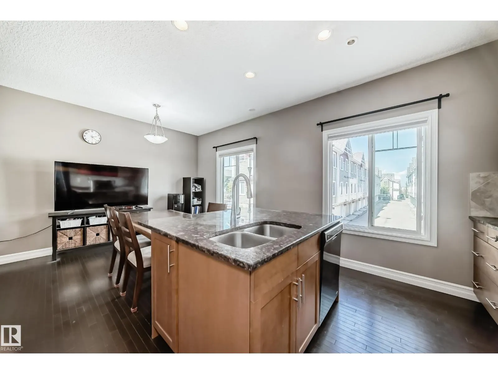 6 2003 Rabbit Hill RD NW NW