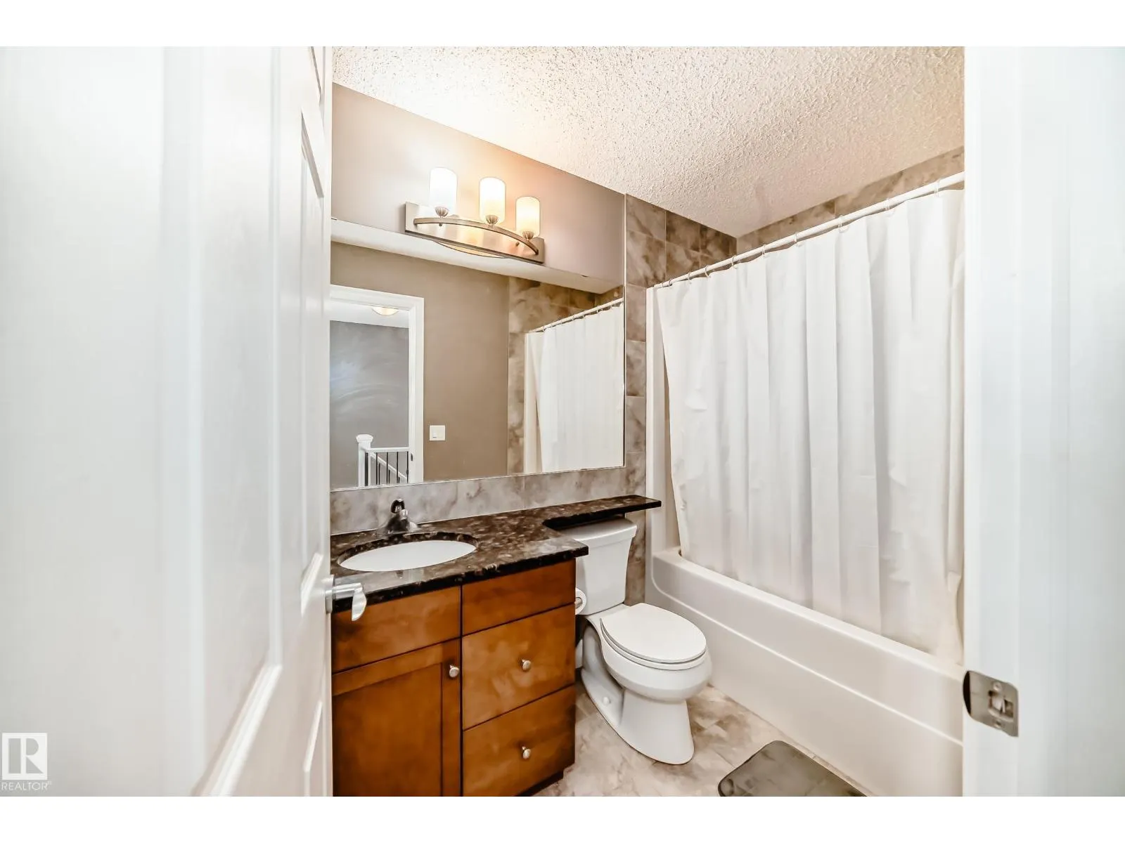 6 2003 Rabbit Hill RD NW NW