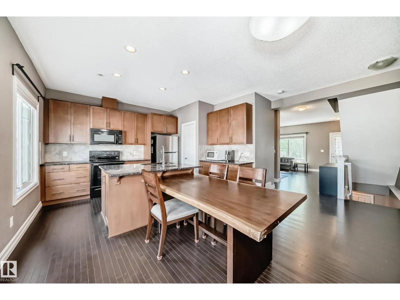 6 2003 Rabbit Hill RD NW NW