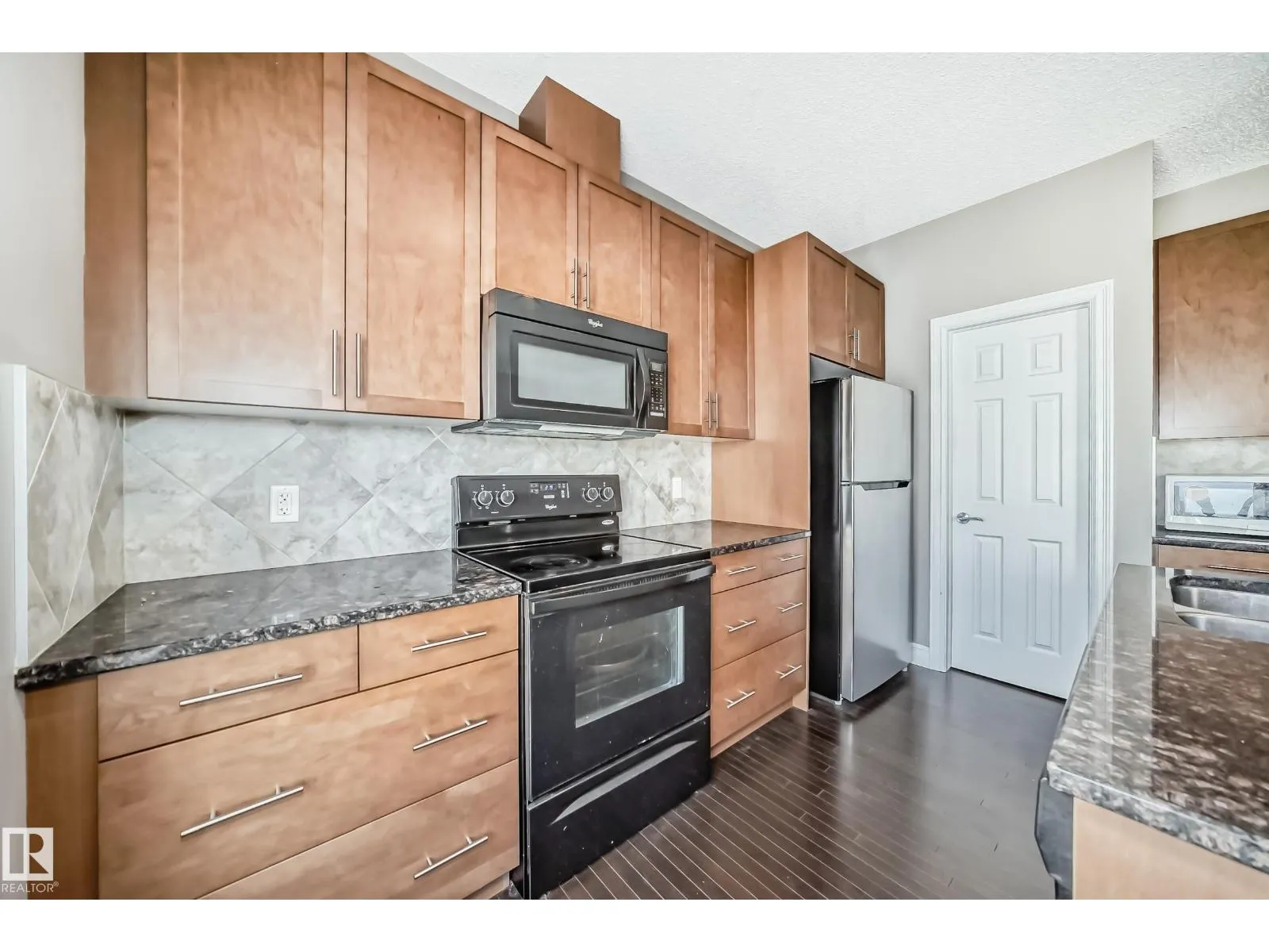 6 2003 Rabbit Hill RD NW NW